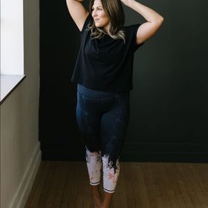 ZYIA Black Shoulder T NWT Size L